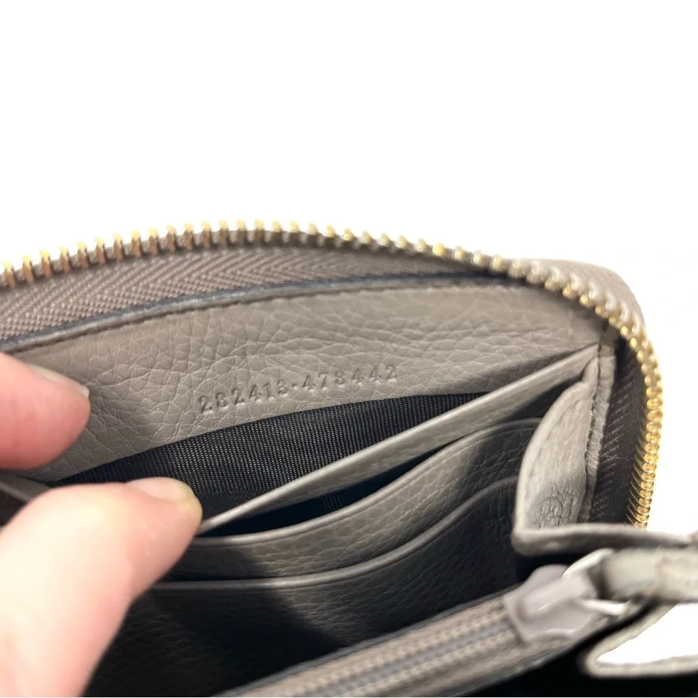 Authentic Gucci Gray Soho GG Logo Leather Zip Around Wallet On Chain Crossbody - Picture 7 of 9